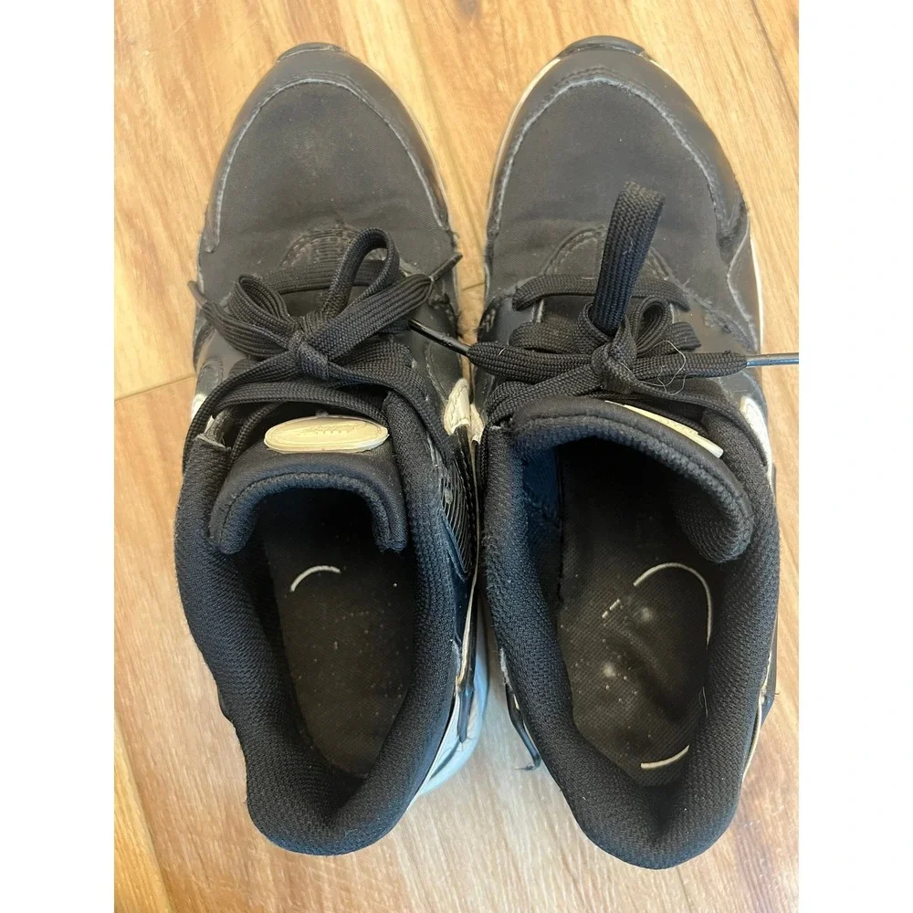 Nike‎ LD Victory Kids Boys 6 Sneakers Black White Athletic Running Shoes
